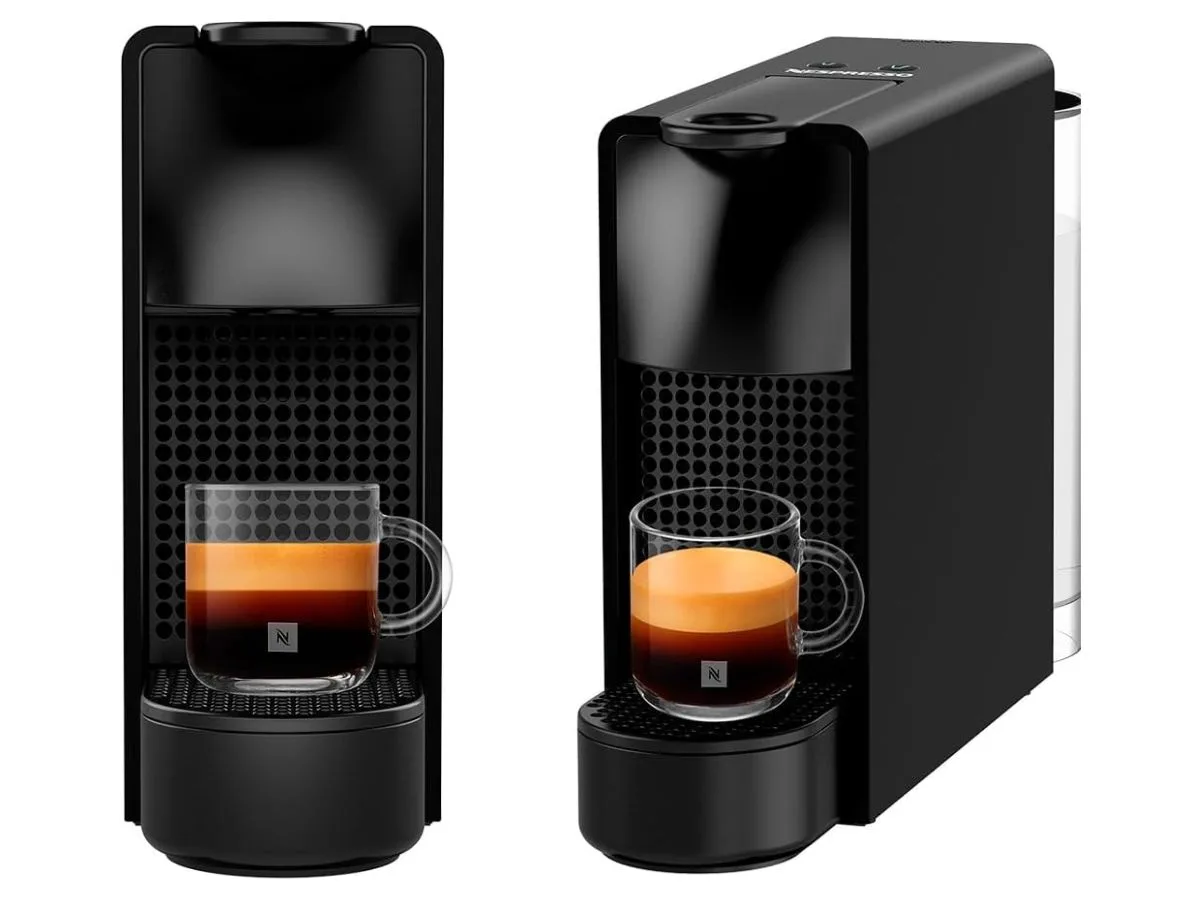 Cafeteira de cápsulas Nespresso Essenza Mini, pequena e elegante.